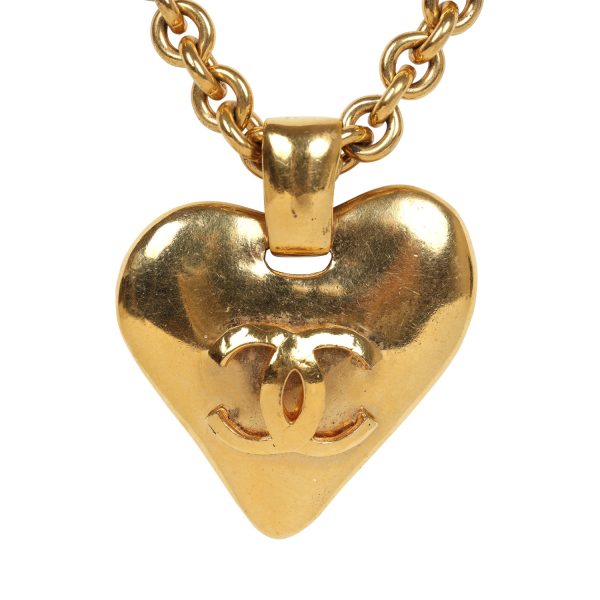 Vintage Chanel 24K Gold Plated Gold CC Heart Pendant Necklace Online now