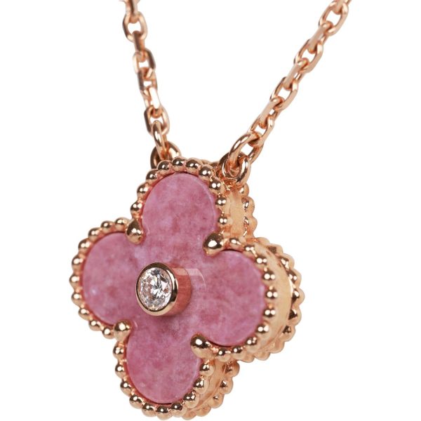 Van Cleef & Arpels 2021 Holiday Alhambra Pendant Necklace Discount