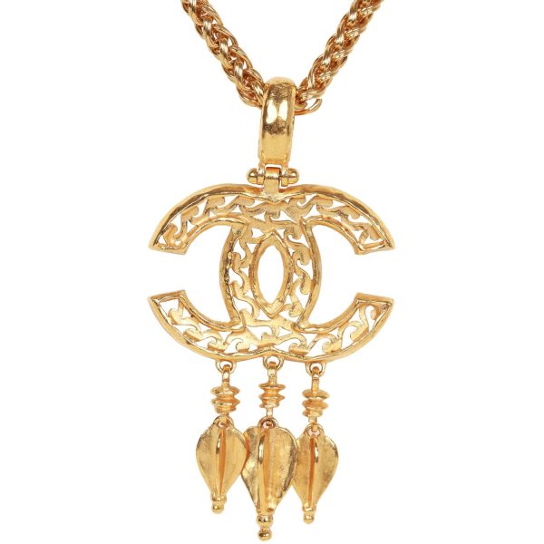 Vintage Chanel 24K Gold Plated Filigree Cut-Out CC Pendant Necklace Fashion