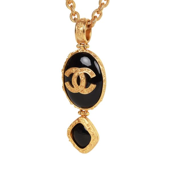 Vintage Chanel 24K Gold Plated Embossed CC Logo Pendant Necklace For Sale