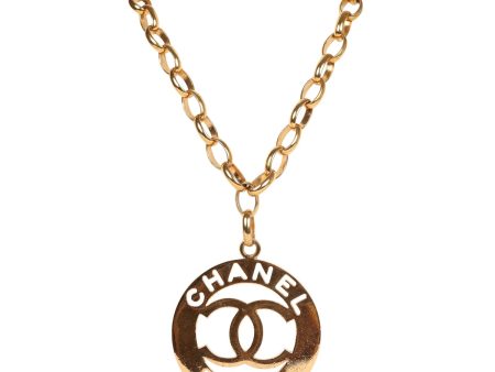 Vintage Chanel 24K Gold Plated CC Paris Jumbo Medallion Online Sale