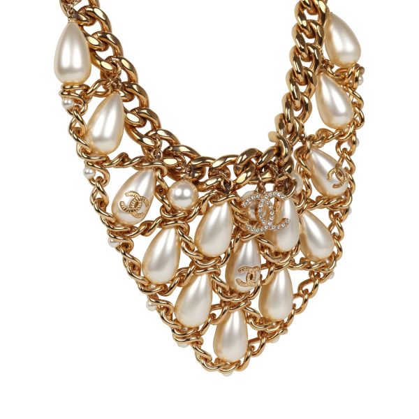 Pre-owned Chanel Layered Pearl Cluster Necklace Gold Hardware on Sale